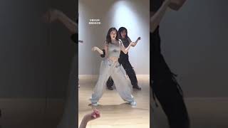 Download lagu Scott and Zelda - BIBI #dance cover mp3