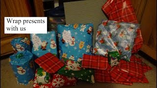 Wrap gifts with us | Countdown to Christmas | The P.O.D. kids