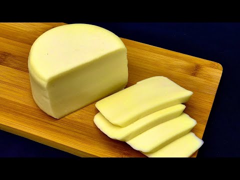 A simple recipe for homemade cheese, just 3 ingredients and 10 minutes of work.