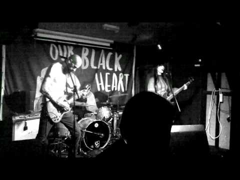 Ides of Gemini @ The black heart