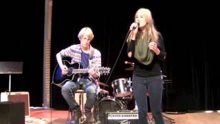 Michelle Aavitsland - Set Fire to the Rain LIVE