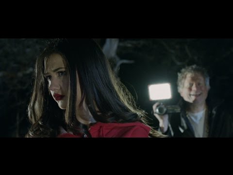 Video $Blue Moon