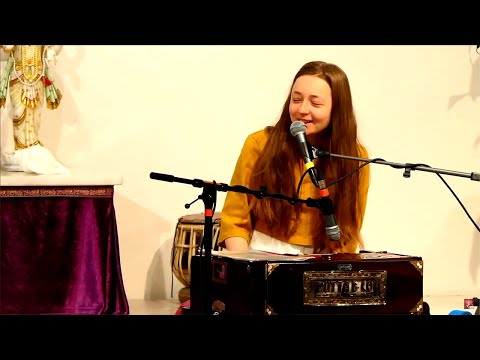 Satsang - Kirtan, Mantra und Arati mit Janapriya - Yoga Vidya Ashram Live 09.08.2021 20:00 Uhr