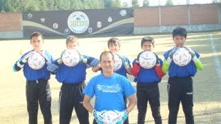 preview picture of video 'Clinica de Porteros High Performance Goalkeeper Training Metepec II Prof. Ithai Rueda Cabrera'