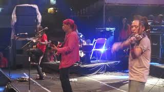 Download lagu 'Kuda Lumping' Sawung Jabo dan Sirkus Barock feat Oppie Andaresta mp3