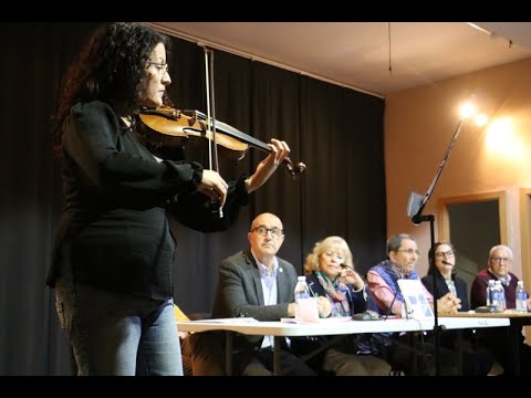 Emotivo acto en Villarino para presentar un nuevo libro del poeta y periodista José-Miguel Ullán 