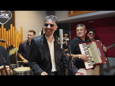 CUMBIA LIBRE - HACIENDO MÚSICA