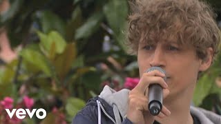 Tim Bendzko - Nur noch kurz die Welt retten (ZDF-Fernsehgarten 13.6.2011) (VOD)