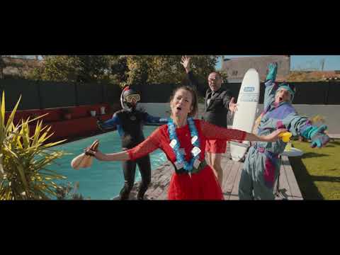 "Le plastique, c'est fantastique" (Elmer Food Beat) par Sophie et les petits bonheurs