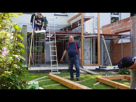 Aufrichtung einer Pfosten-Riegel Konstruktion