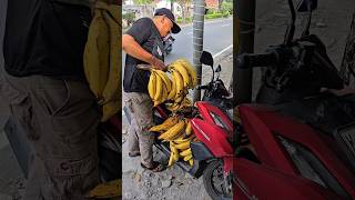Download lagu Di Gepengin Pisang Makin Lezat Enak! #streetfood #shortvideo mp3