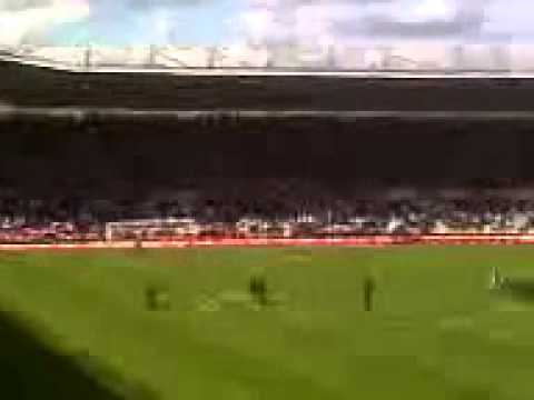 I tifosi cantano l'inno in Derby County vs Charlton