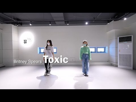 Britney Spears-Toxic