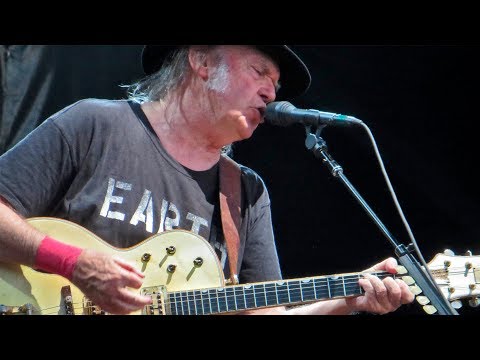 Neil Young + Promise Of The Real live in Leipzig 2016 (full audio)