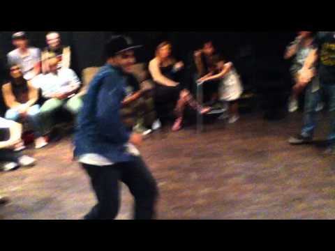 Stylz Corrupt vs Funky Steps - Semis