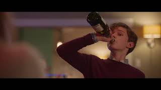 Трейлер: Смотри по сторонам