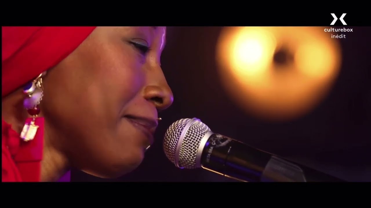 Miniature de la vidéo Barbara Pravi & Fatoumata Diawara (Carte Blanche) du film Fatoumata Diawara : carte blanche