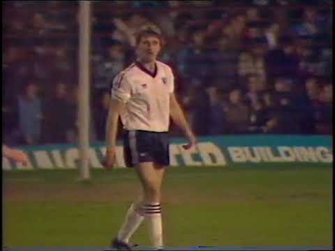 28/11/1984 - Manchester United v Dundee United - UEFA Cup 3rd Round 1st Leg - Highlights