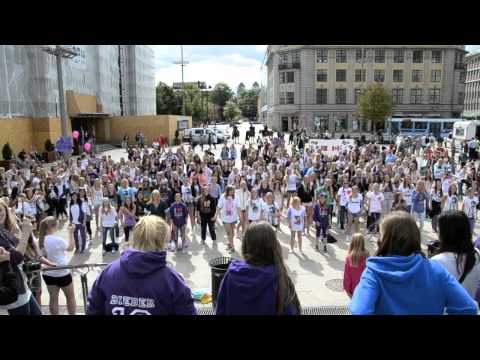 The Official video from the Bieber Parade in Oslo, Norway, August 13th 2011