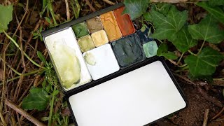 Mixing nature inspired GOUACHE PALETTE. 🍂 🎨