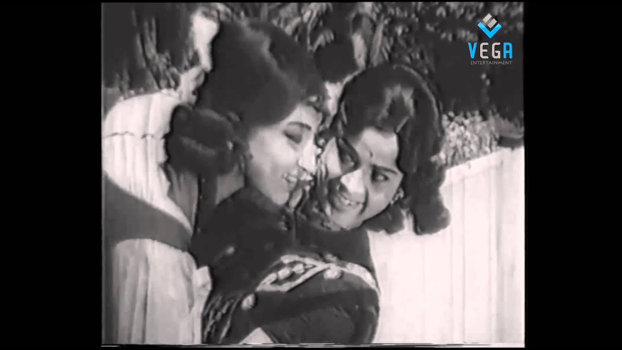 Naan Unnai Thedukiren Song Lyrics | Puguntha Veedu | P. Susheela