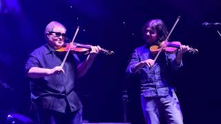 Billy Strings ft. Micheal Cleveland “Sitting Alone In The Moonlight” 12.5.25– Louisville, KY