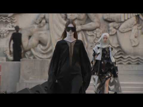 RICK OWENS SS19 WOMENS - BABEL (LIVE STREAM)