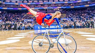 Supergirl on bike - In Game Performance Golden State Warriors - Violalovescycling