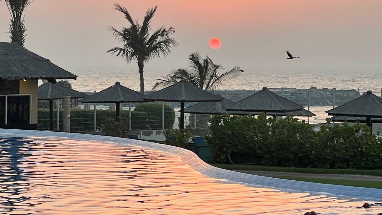 Video: 4* Coral Beach Resort