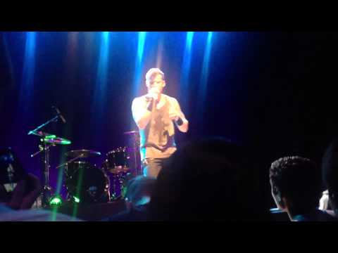 Rodrigo Rossi - Laços de Flor