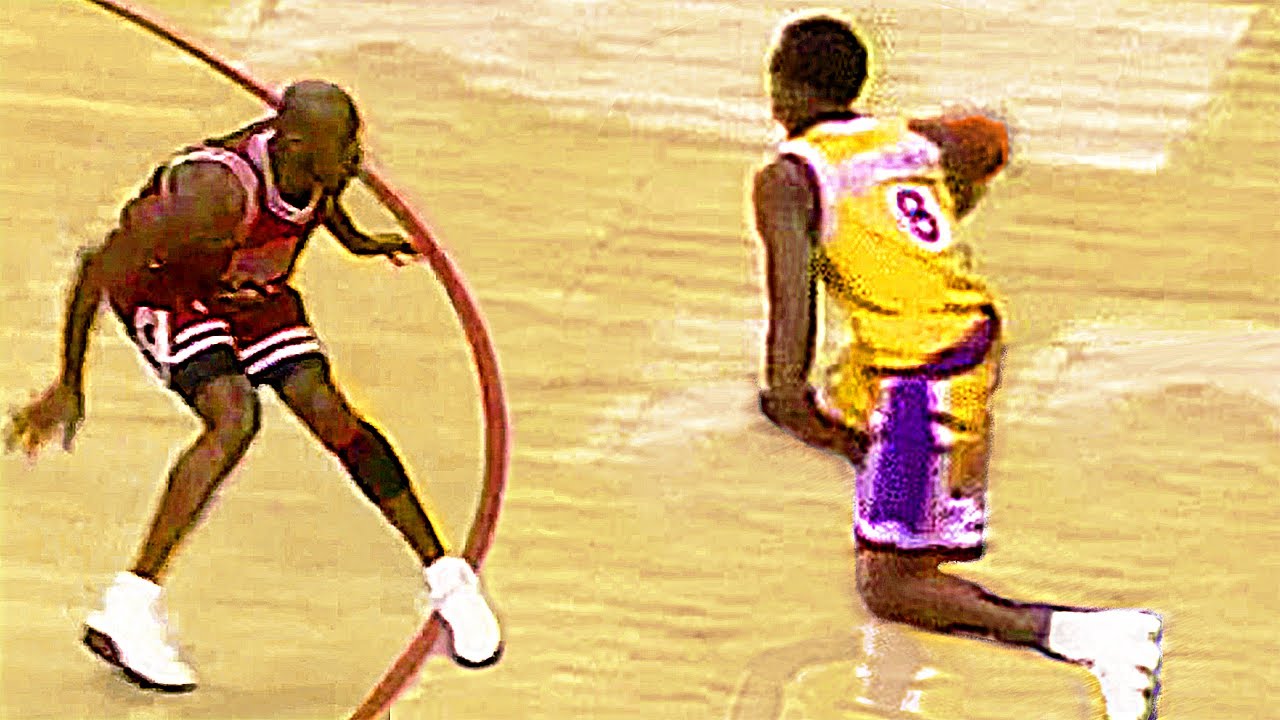 NBA LEGENDS vs. NBA LEGENDS