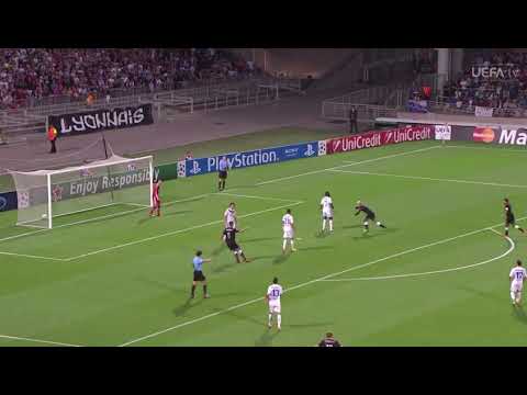 Magnificent goal by Antoine Griezmann (Real Sociedad VS Lyon)