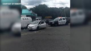 Driver fights cop at traffic stop