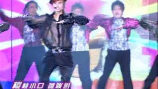 LiYuChun 李宇春:09 Why Me Concert- Rainbow Sister 虹彩妹妹 (DVD Version)