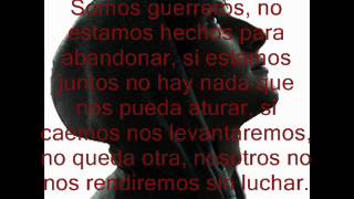 porta - som guerrers (traducido español)