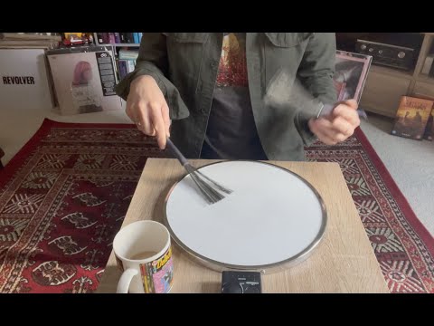 Robert Brian - A groovy 3/4 Brush Pattern.