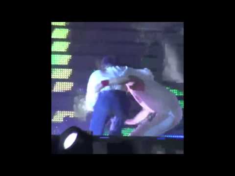 150523 Taemin dragged Minho to go to camera hurriedly  @DreamConcert