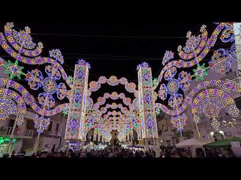 Luminarie della Ditta 𝗜𝗹𝗹𝘂𝗺𝗶𝗻𝗮𝘇𝗶𝗼𝗻𝗲 𝗙𝗮𝗻𝗶𝘂𝗼𝗹𝗼 festeggiamenti in onore di San Trifone 2023 Adelfia Ba.