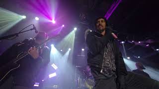10 Years "Waking Up" LIVE