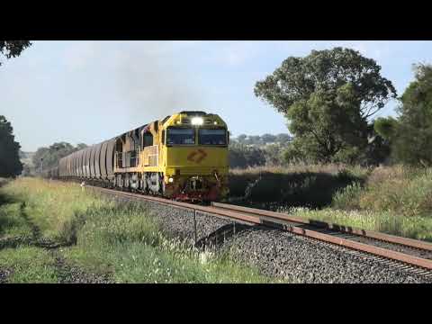 6044 + 6005 + CF401  depaert Braefield crossing loop Sth of Quirindi with a up coalie 8/2/21.