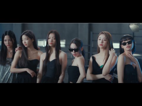 LE SSERAFIM 2022 "FEARLESS" SHOW Opening