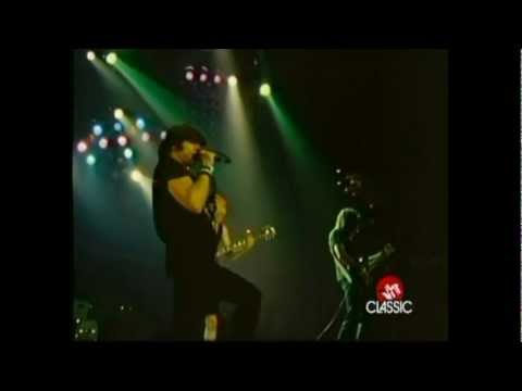 AC/DC- For Those About To Rock [Live in Landover, MD, Dec. 1981] (Pro Shot)