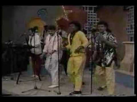 EL NAZARENO JERRY VARGAS (video 80's) - Desengaño - MERENGUE CLASICO