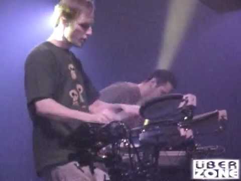 Uberzone live in Seattle - 2005