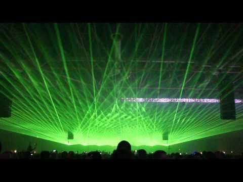 26/38 Tiësto @ ENERGY 2011 (HD)