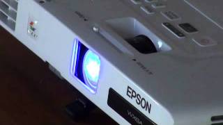 Sleep mode by closing of the lens cover at the Epson EB-1775W