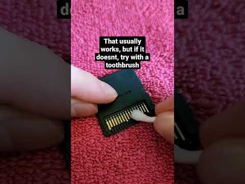 How to Clean a Nintendo DS Game #Nintendo #gaming #videogames #gametips #shorts #dsgames