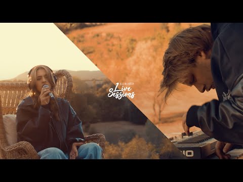 Şanışer Live Sessions - Çaresiz Yakarışlar (w/Cemre)