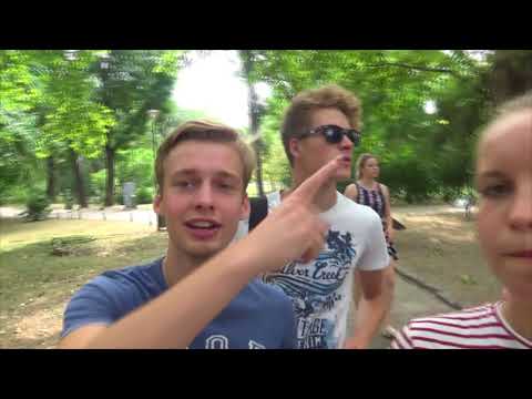 SARAH VLOG #1 - WORSTENBROODJE IN ROEMENIE