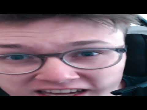 Saberlight catches a Stream Sniping lil pleb in his chat